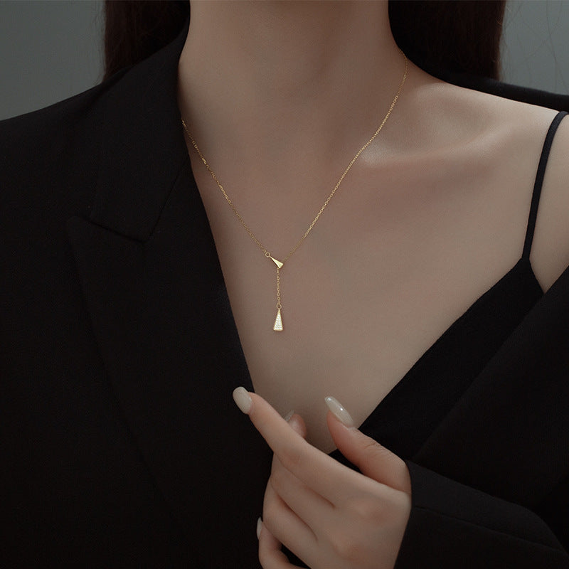Wholesale Y-shaped S925 Sterling Silver Gold-plated Small and Slender Triangular Necklace