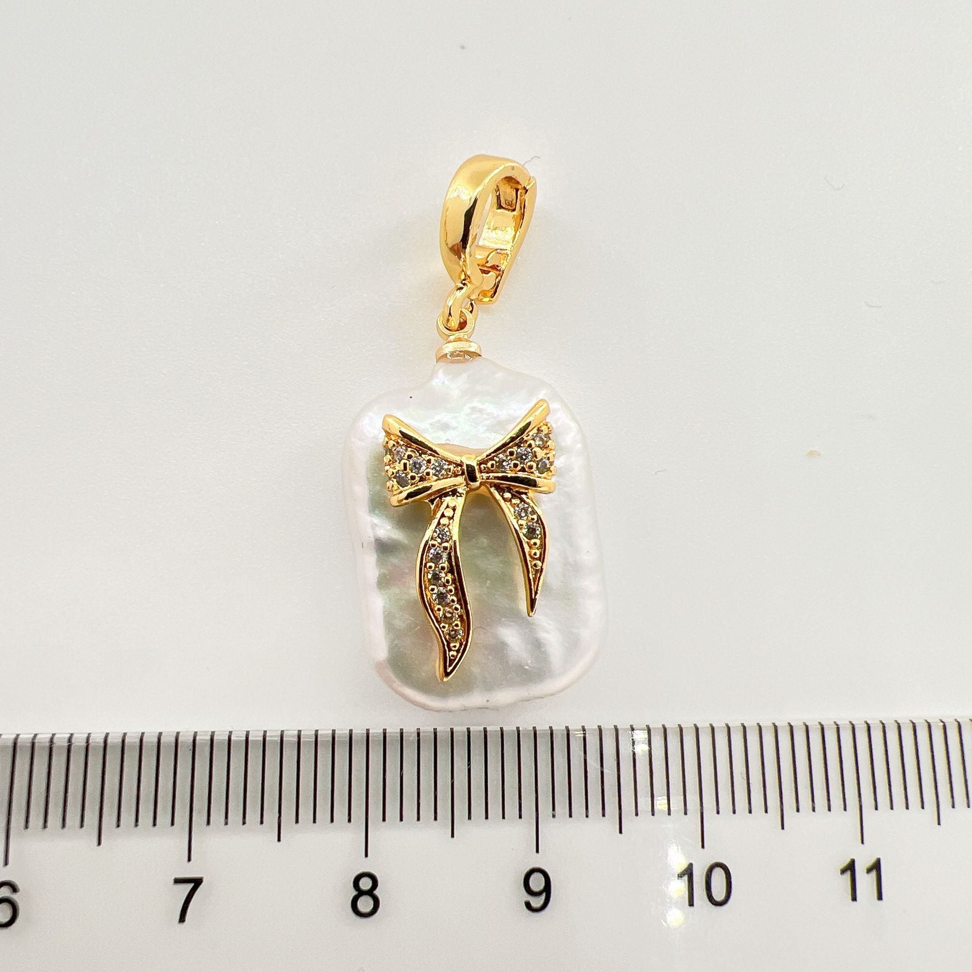 Wholesale Copper gold plated inlaid pearl shell cross butterfly heart pendant