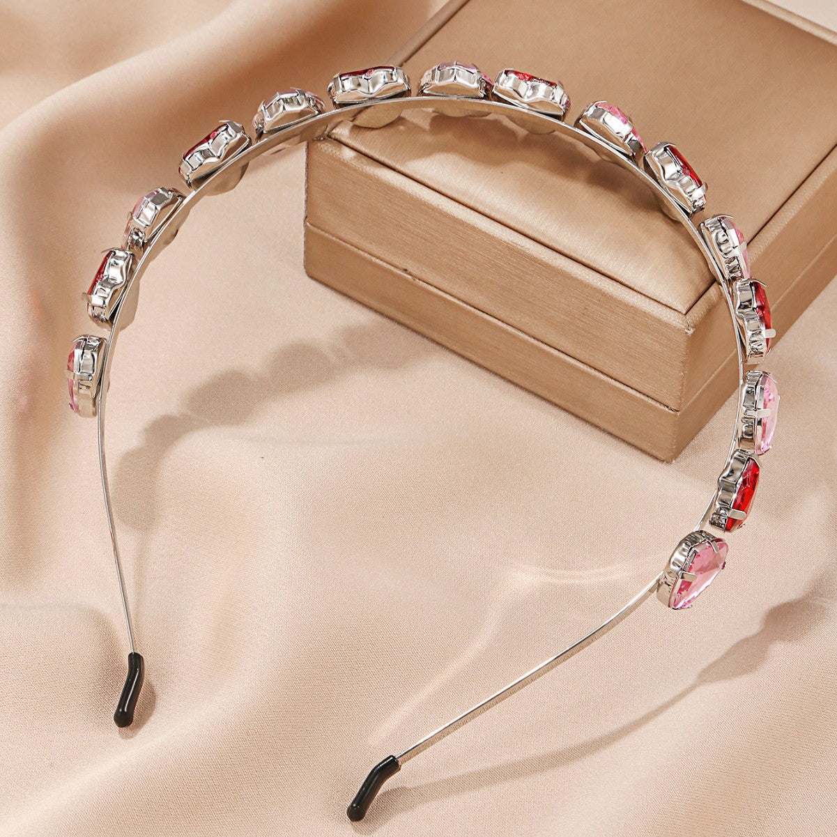 Wholesale Simple Fashion Environmental Protection Metal Material Peach Heart Gem Hair Hoop Women's Valentine's Day Mother's Day Hair Accessories