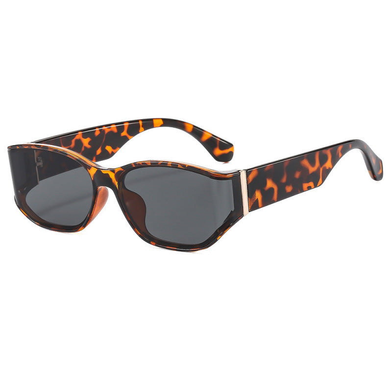 Wholesale Curved mirror cat-eye sunglasses