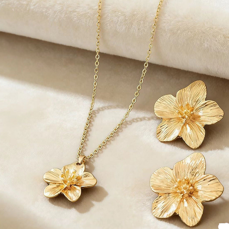 Wholesale gold flower necklace and earring set niche design floral necklace