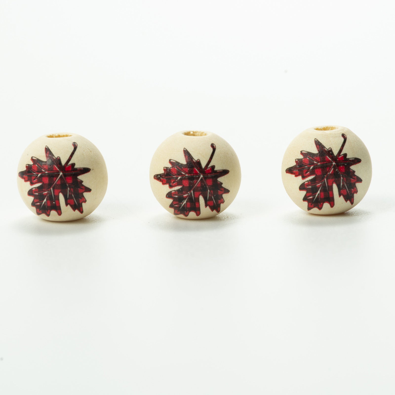 Cuentas de madera de color a cuadros de hoja de arce al por mayor