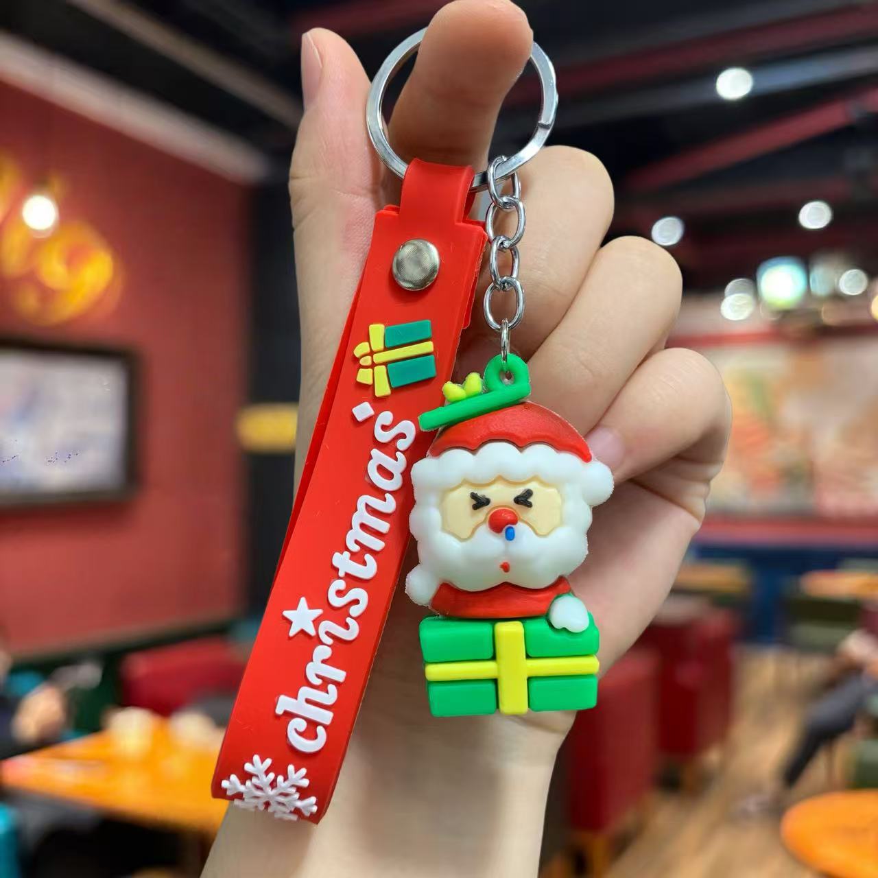 Wholesale Christmas keychain  gift pendant  Keychains