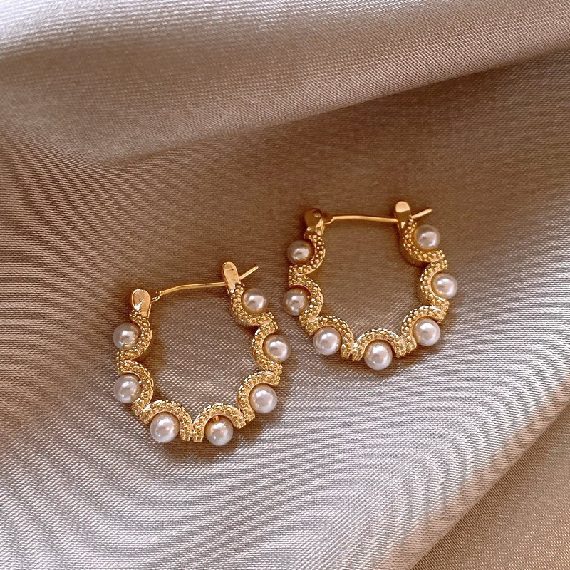 Wholesale Gold Tone Zinc Alloy Geometric Ear Cuffs French Style Minimalist Earrings For Women Chic Everyday Fashion Accessory