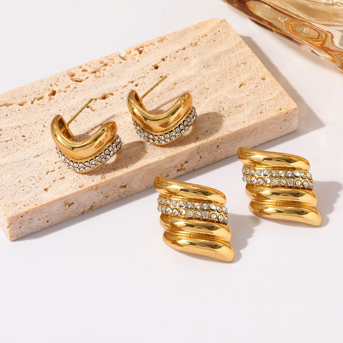Wholesale Stainless steel diamond-studded earrings for women,  gold-colored