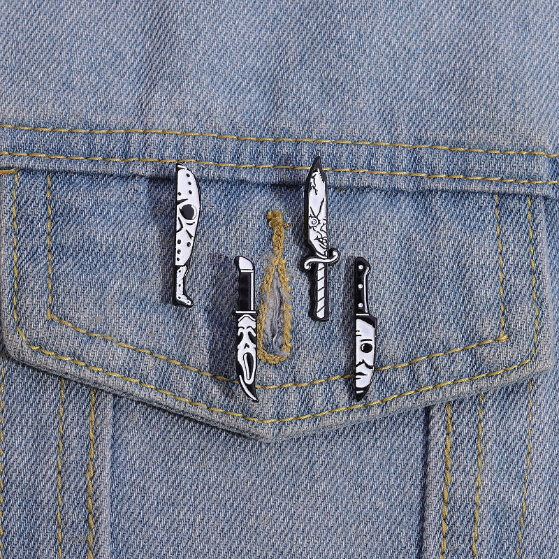 Wholesale Black and White Knife-Shaped Alloy Brooch Pin Punk Gothic Fashion Accessory for Couples Boutique Gift