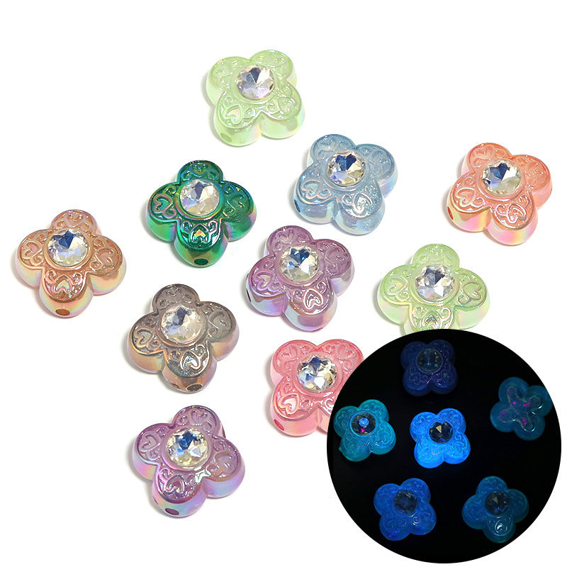 Wholesale Random 100pcs/pack Luminous sparkling four-leaf clover diamond ornament Acrylic Beads
