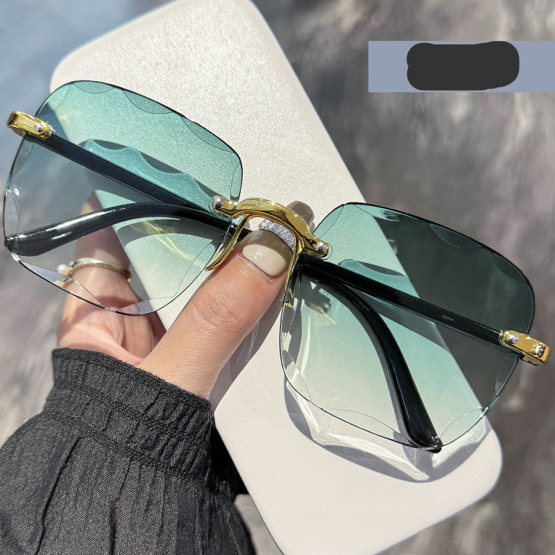 Wholesale Sunglasses Women's High-end Sense Internet Trendy Women's Fashionable Korean Anti-UV Glasses