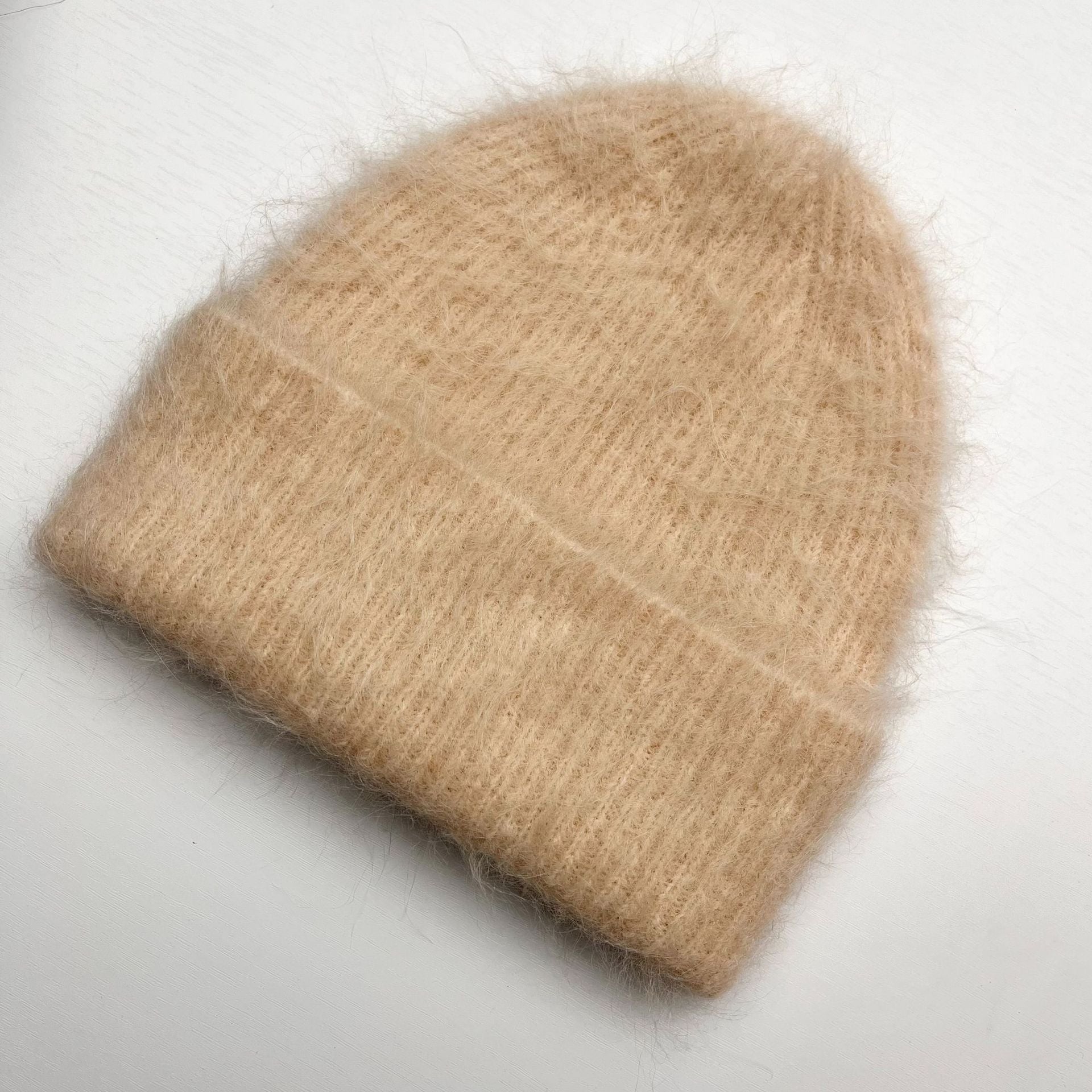 Wholesale Autumn and Winter High-end Warm Furry Long-haired Alpaca Wool Hat