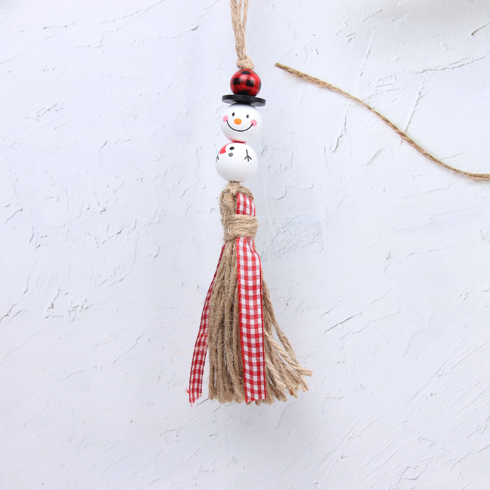 Wholesale 20PCS DIY 20mm Christmas Snowman Scarf Wooden Beads