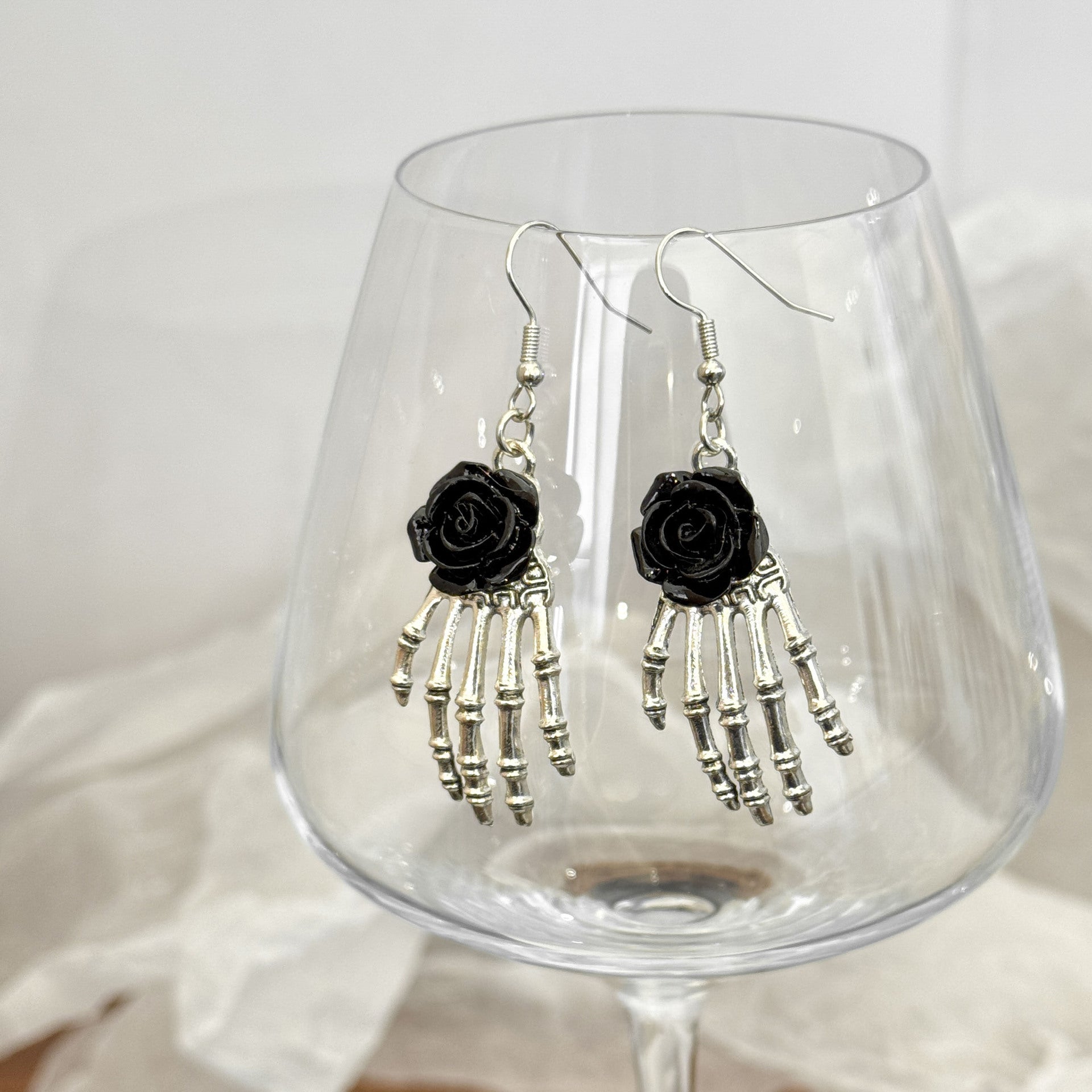 Wholesale Gothic Punk  Earrings Dark Bat Skeleton Pumpkin  Design Electroplated Alloy Stylish Party Gift