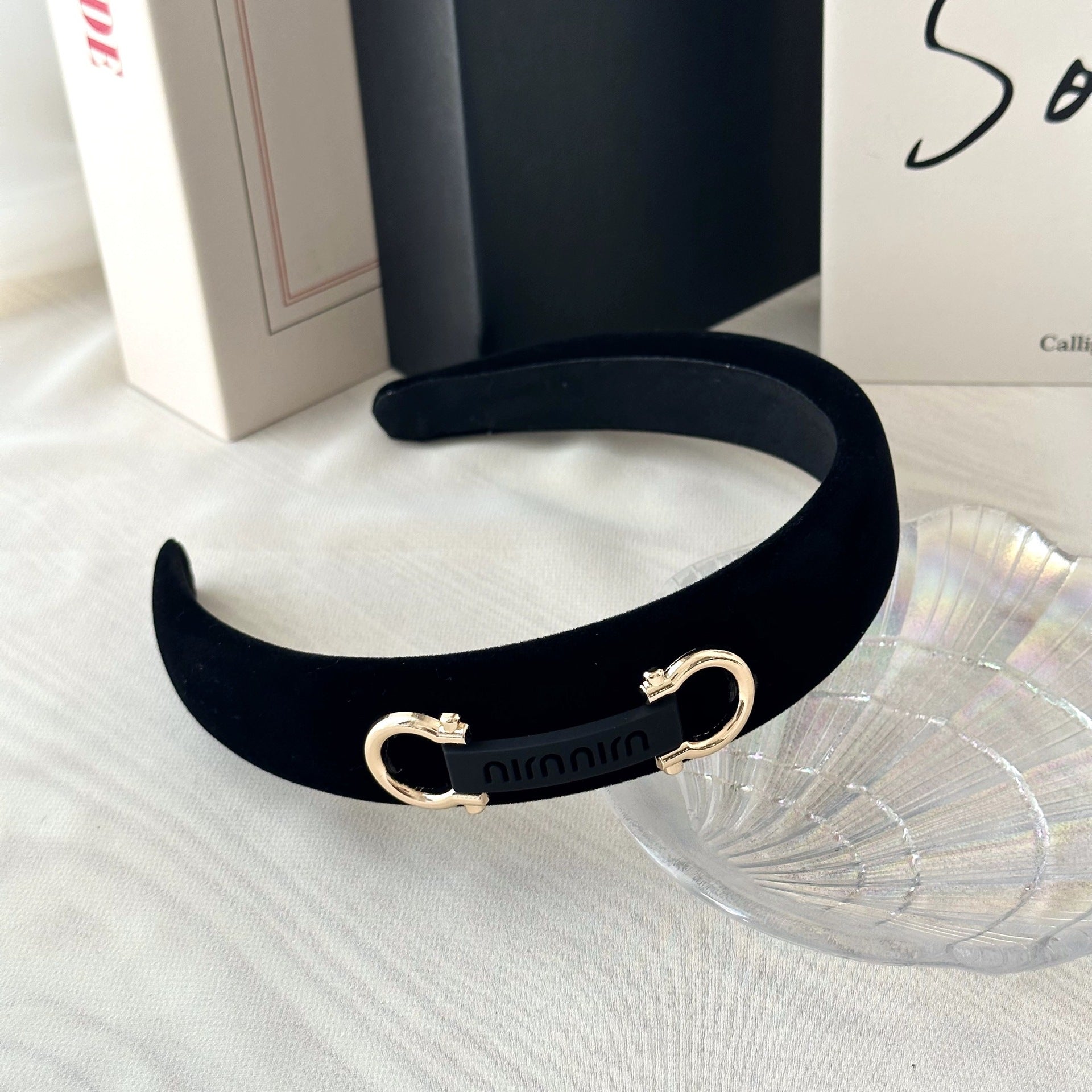 Wholesale metal letter horseshoe buckle headband hairpin for women