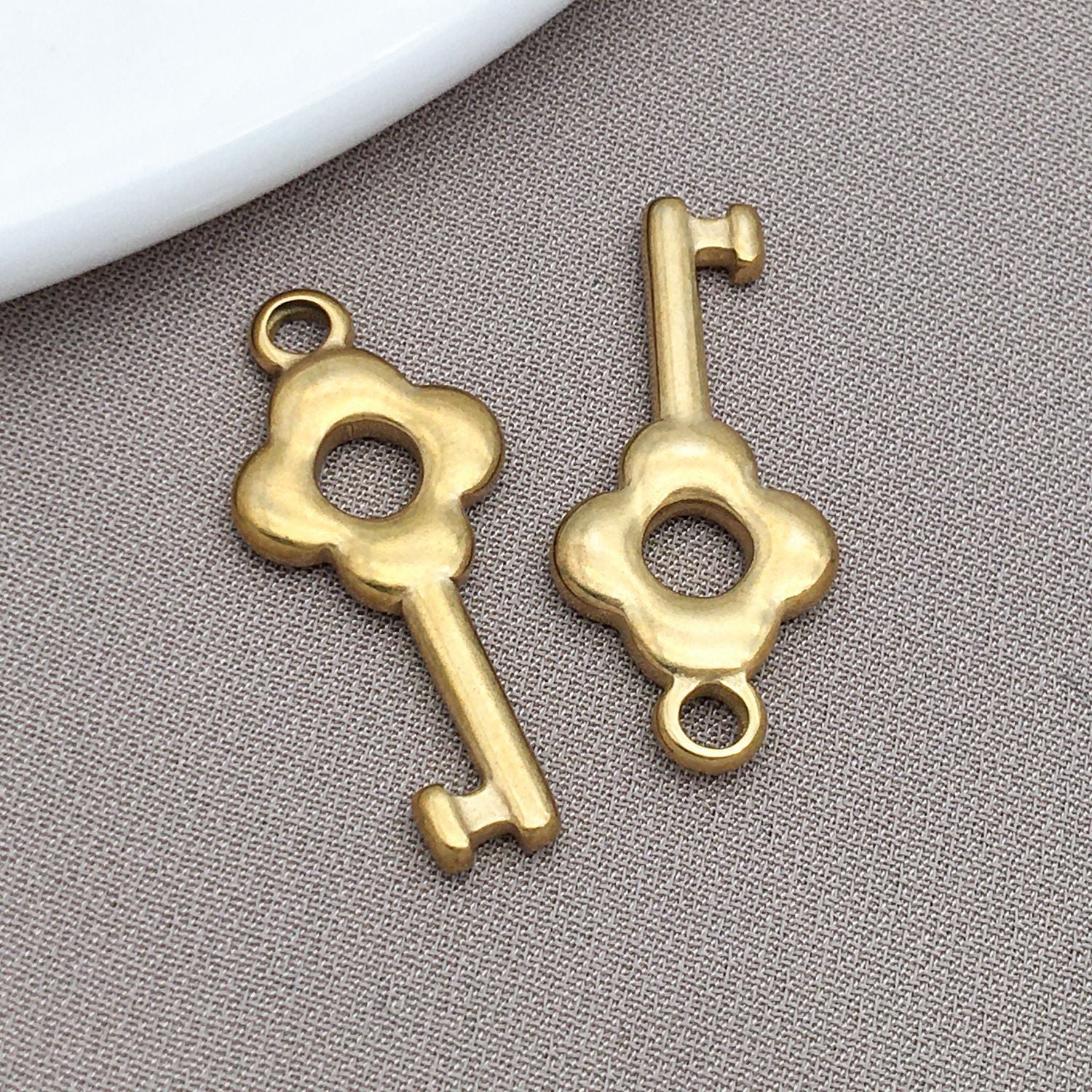 Wholesale Smooth Love Key Love Lock Stainless Steel Pendant