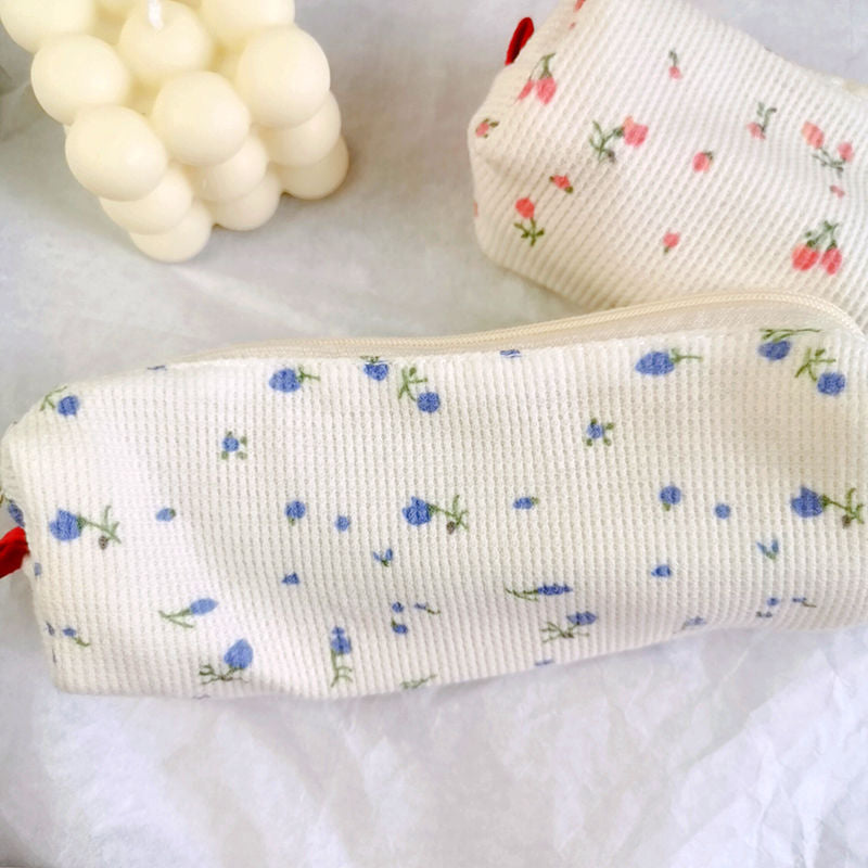 Wholesale Simple Large Capacity Small Floral Polyester Pencil Case