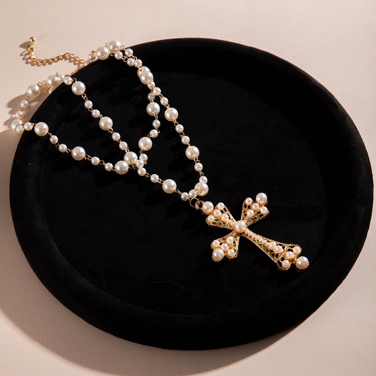 Wholesale Exaggerated Personality Punk Style Imitation Pearl Necklace