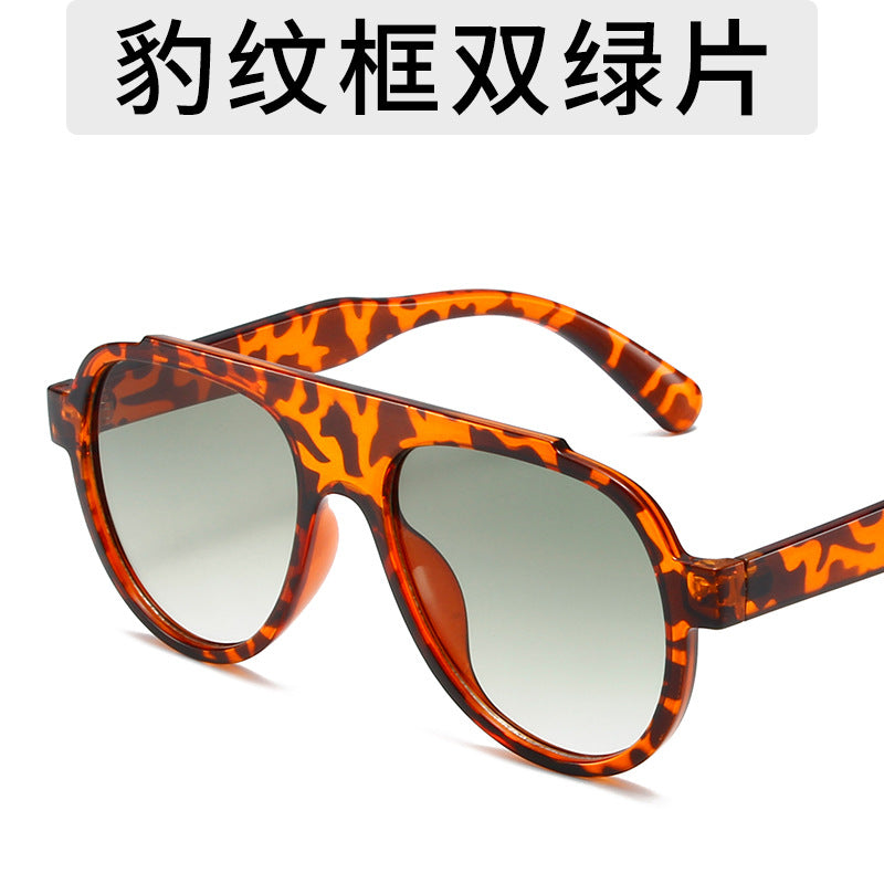 Wholesale Large frame leopard print sunglasses