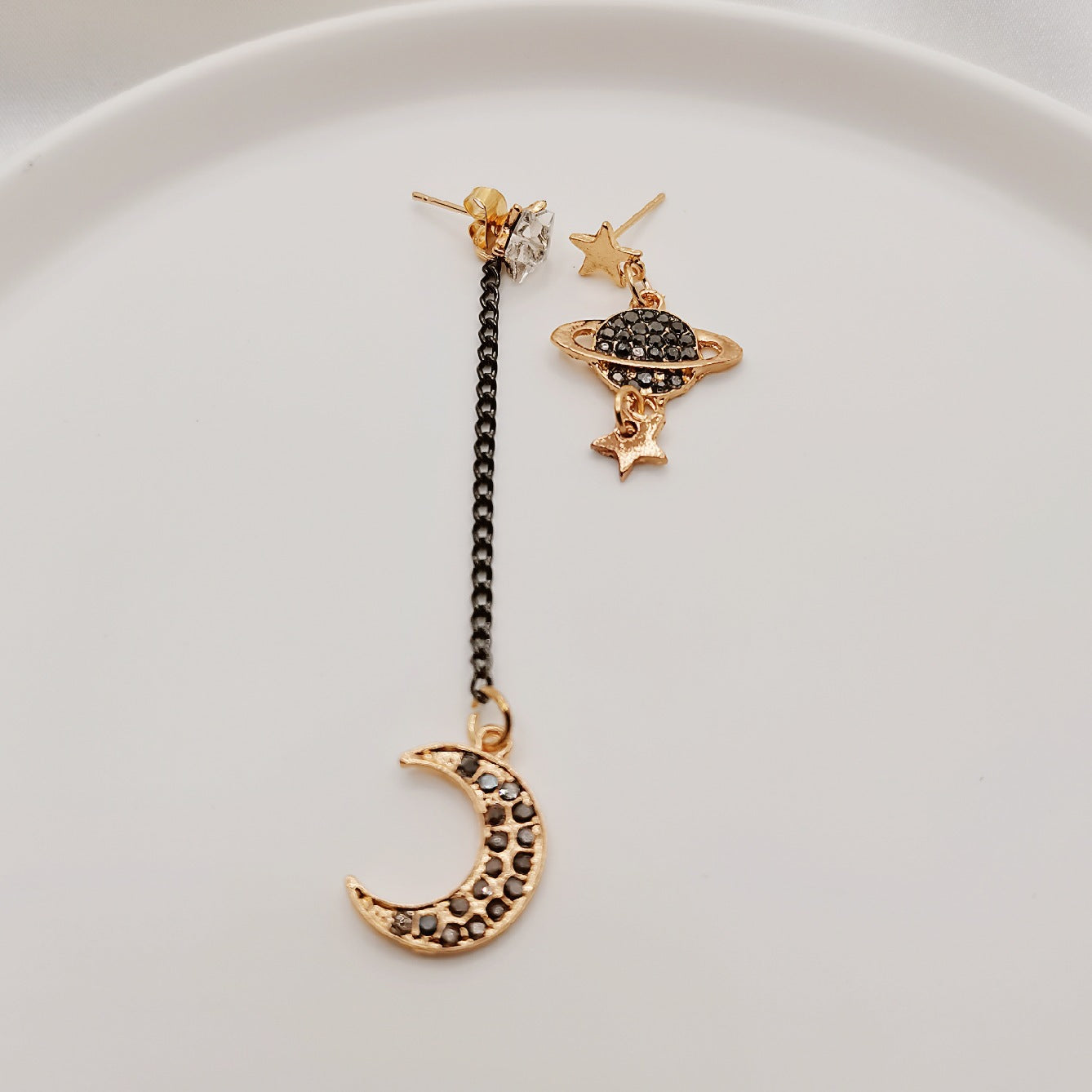 Wholesale  Moon Saturn Pendant Asymmetric Long Alloy Earrings