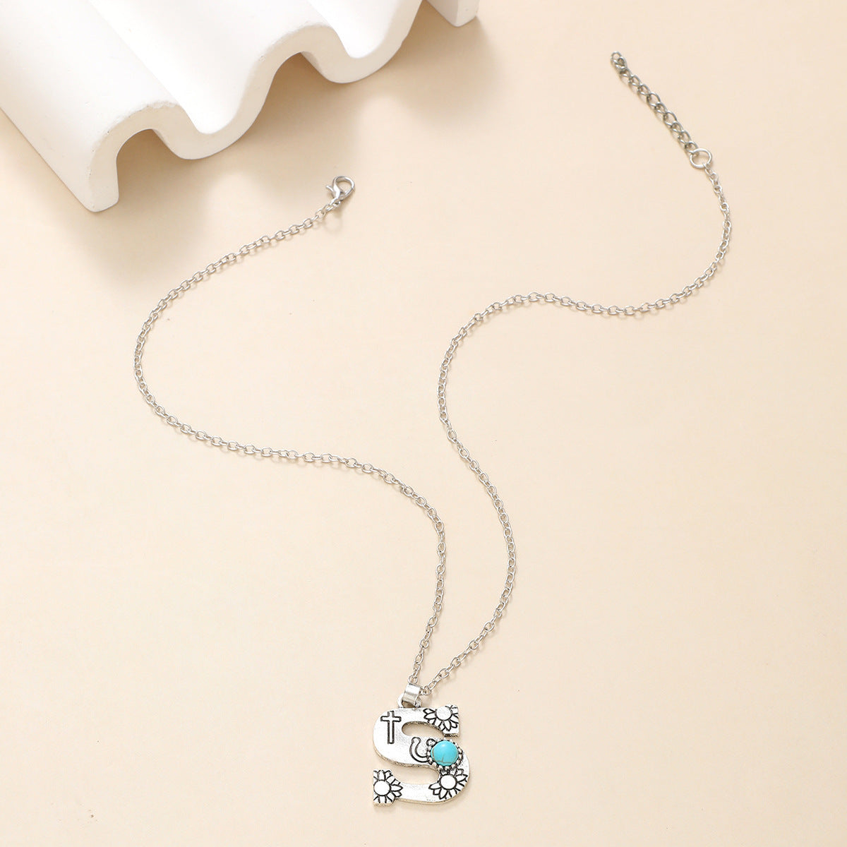 Wholesale Alloy English letter necklace western style