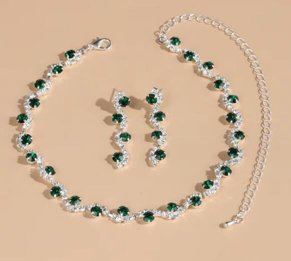 Wholesale Colorful Rhinestone Necklace Clavicle Chain  Alloy Choker