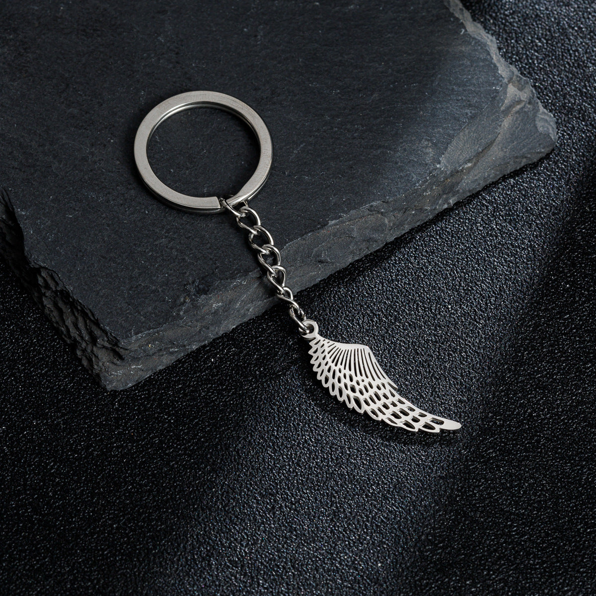 Wholesale Stainless Steel Hollow Angel Feather Wings Keychain