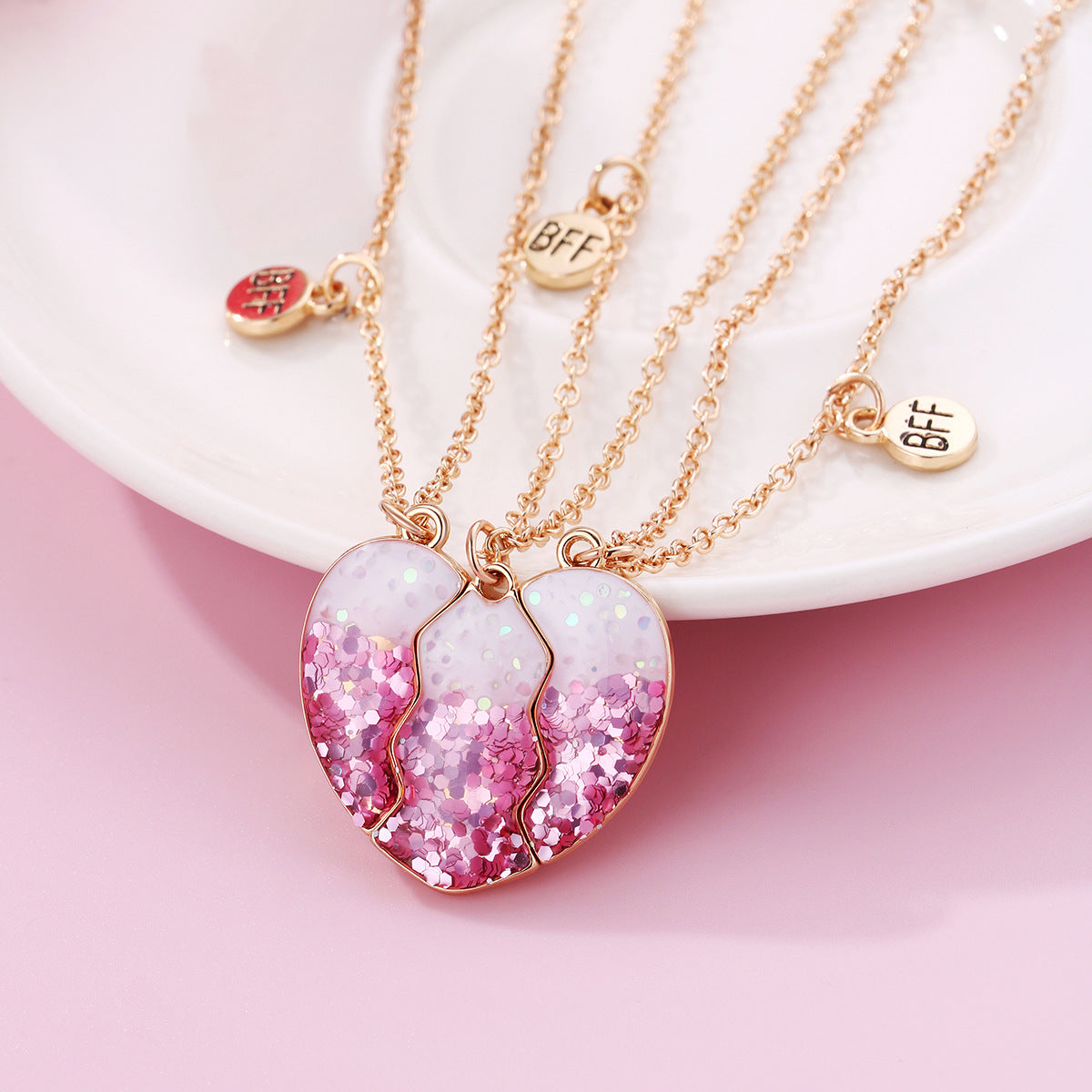 Wholesale  cute alloy dripping onion powder three-piece set Creative Necklaces