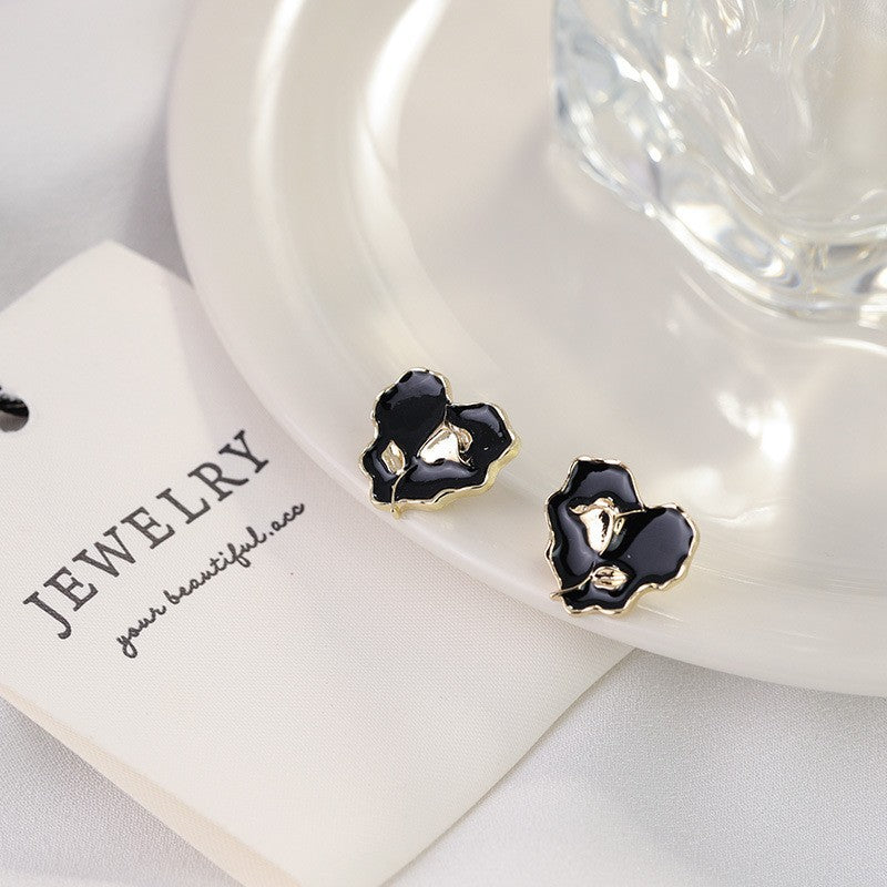 Wholesale French Retro Vintage Flower Pearl Earrings