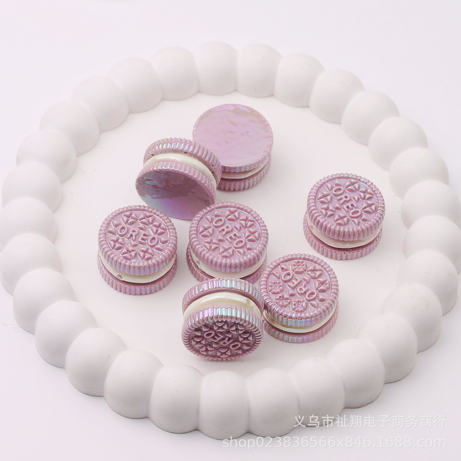 Wholesale 100pcs/pack Resin Through-hole UV Color-plated Macron Sandwich Biscuit DIY Beads