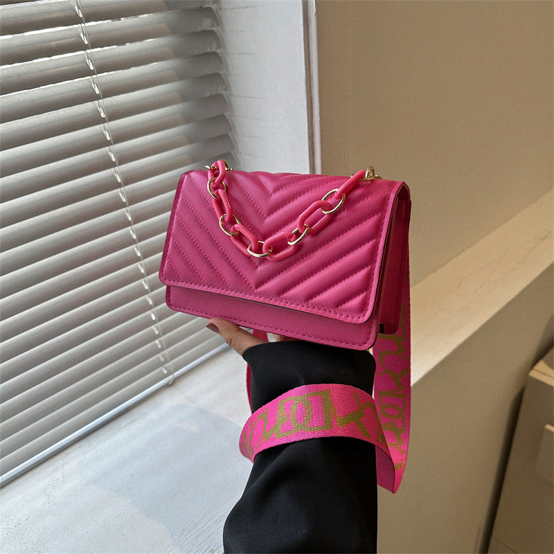 Wholesale Simple and Fashionable Wide Band Letter Shoulder Small Square Bag