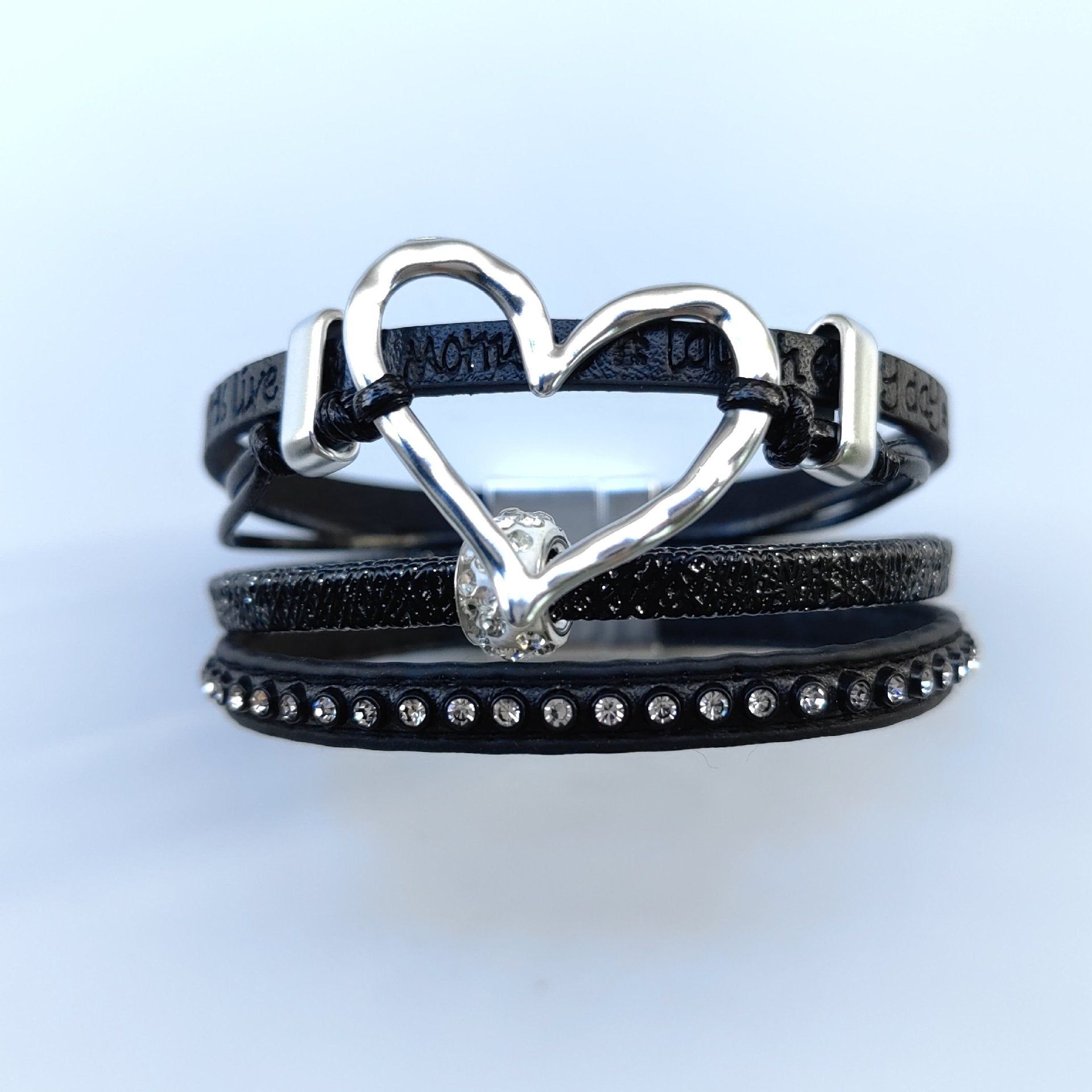 Wholesale Fashion Hollow Heart Leather Diamond Magnetic Buckle Retro Multi-layer Bracelet