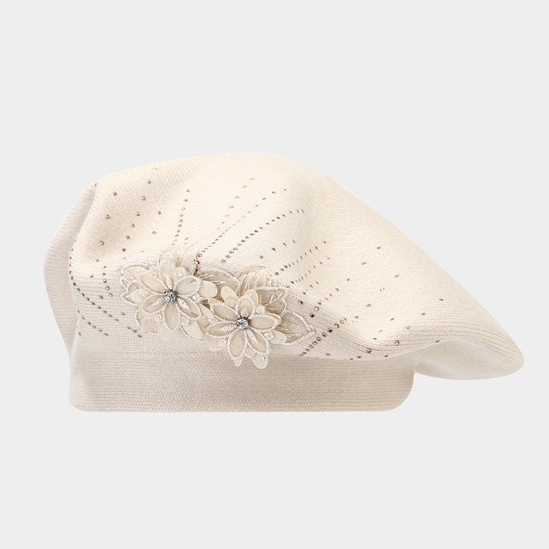 Wholesale British Retro Fashion Flower Hot Diamond Knitted Winter Beret