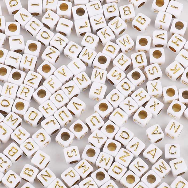 Wholesale 100pcs Acrylic Square Number English Alphabet Beads