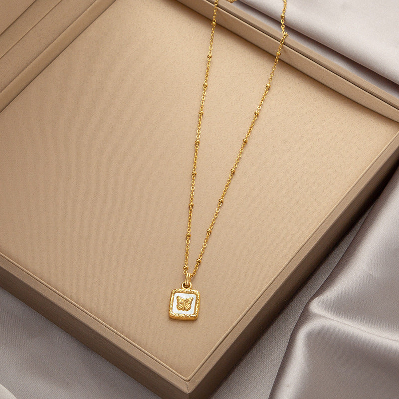 Wholesale  Accessible Luxury Niche Emerald Titanium Steel Necklace Women' s Ins Style