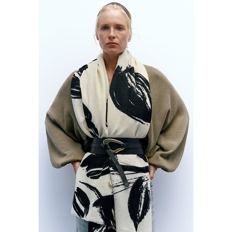 Wholesale Black and White Printed Imitation Cashmere Scarves