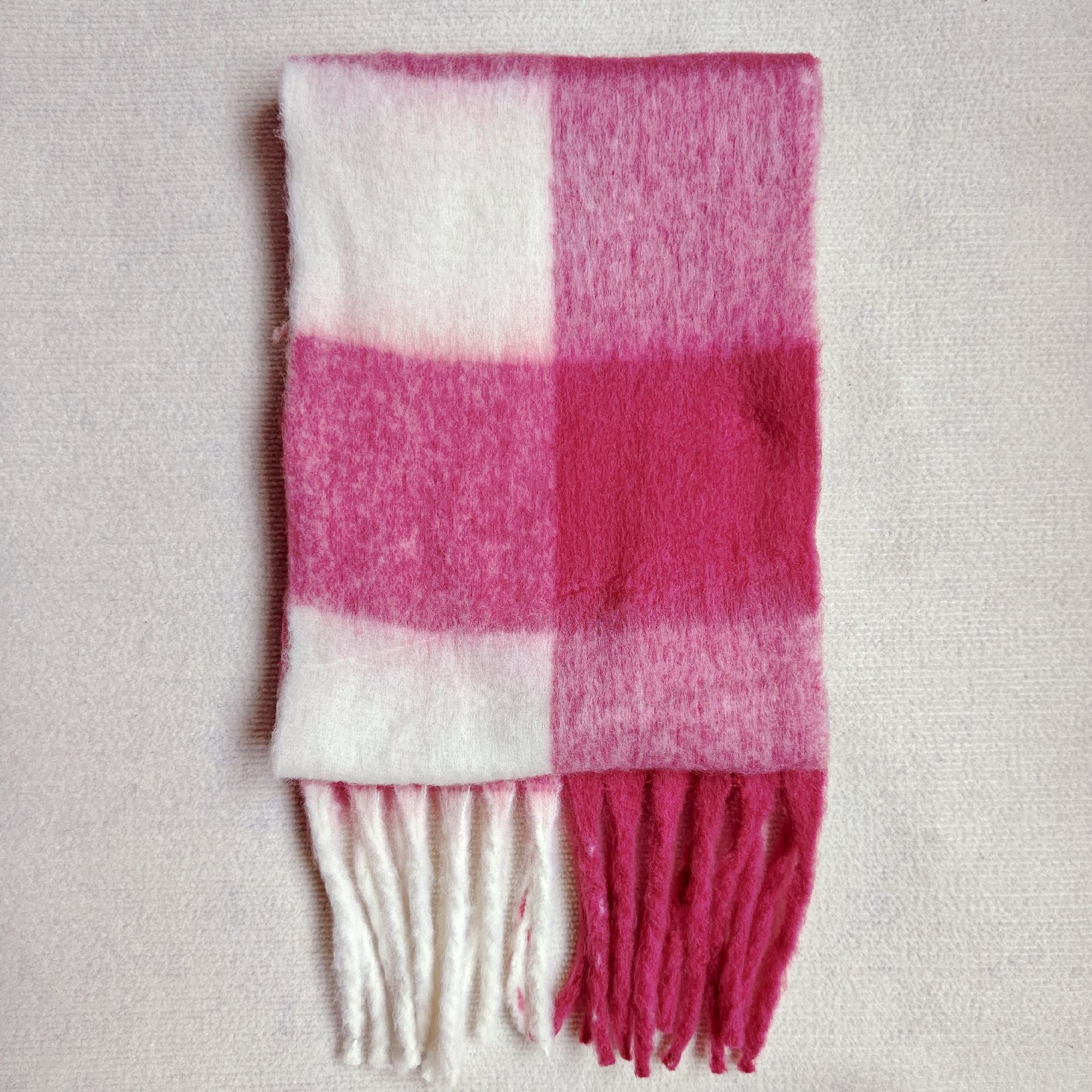 Wholesale Autumn and Winter Warmth and Thickening The Atmosphere, Two-color Mohair Large Check Scarf