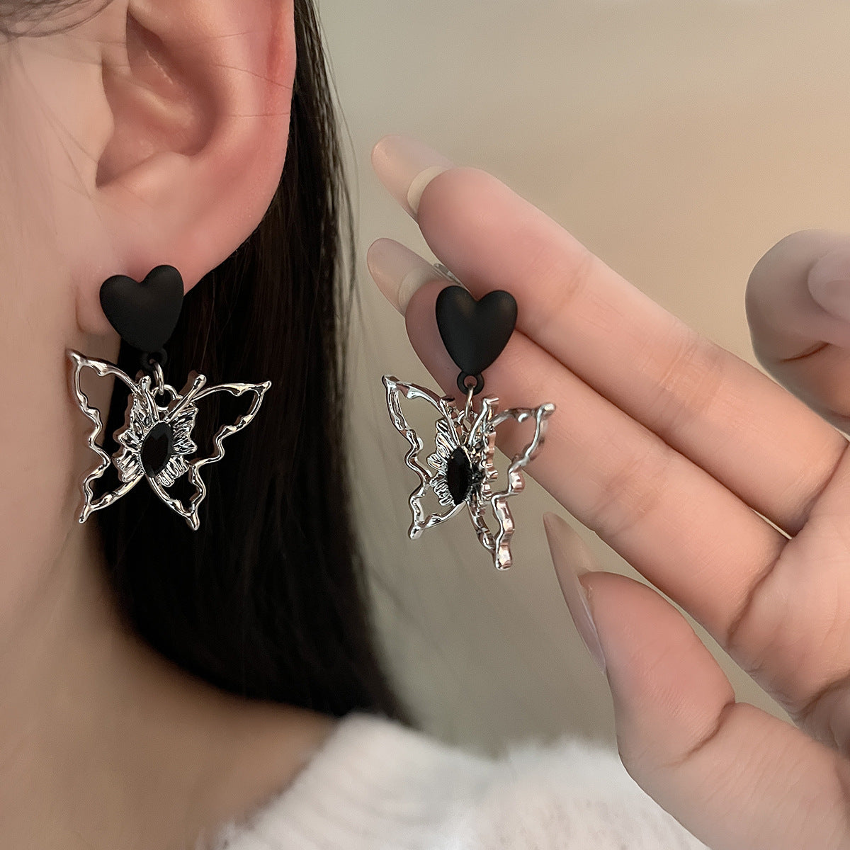 Wholesale Dark cyberpunk human face pearl cross diamond butterfly earrings