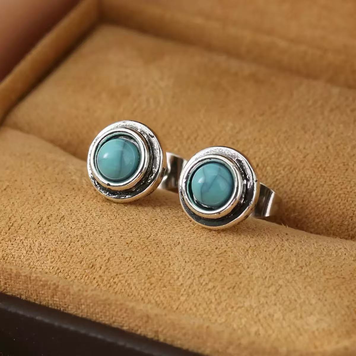 Wholesale Retro Turquoise Stud Earrings For Women Vintage Ethnic Style Zinc Alloy Jewelry Chic Fashion Accessory Gift