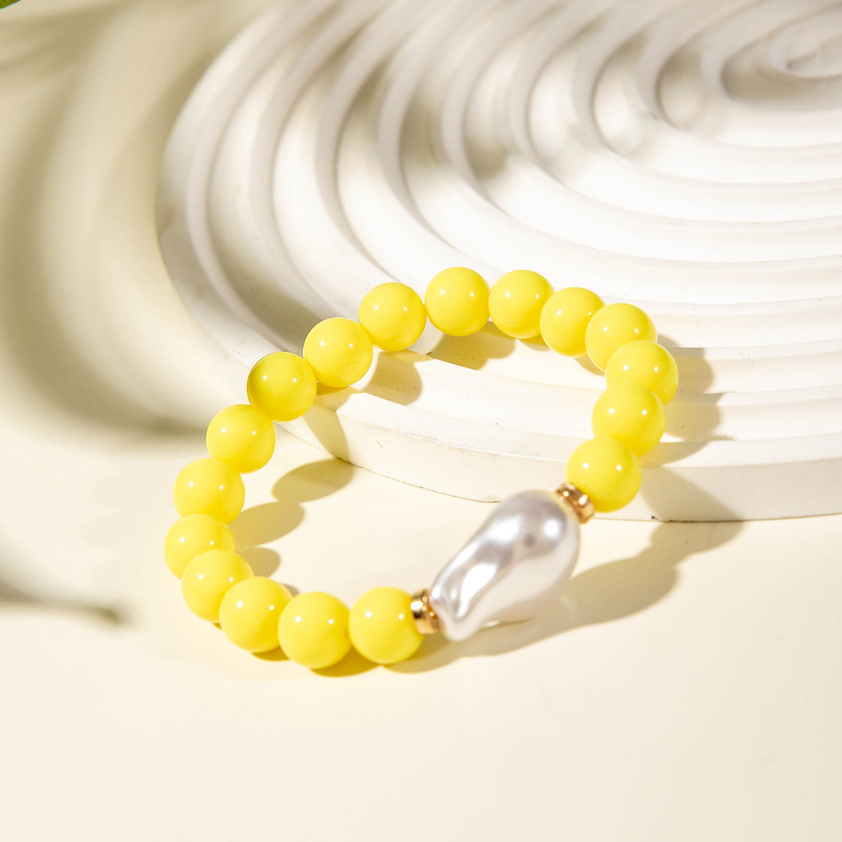 Wholesale fresh dopamine shaped imitation pearl color summer bracelet