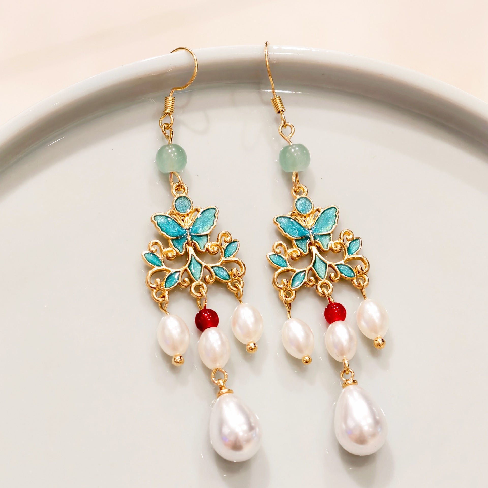 Wholesale Vintage court style ethnic antique earrings