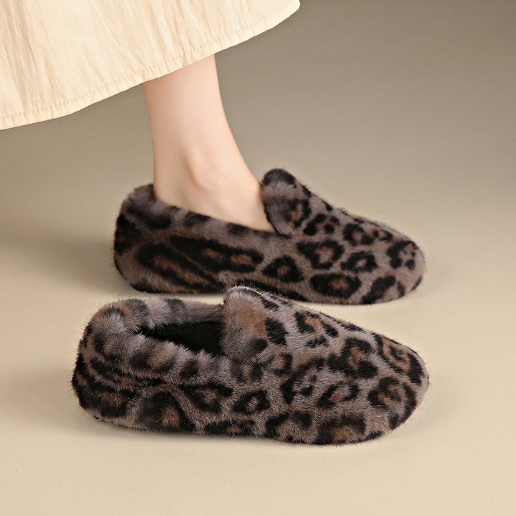 Wholesale Women's Autumn and Winter Comfortable One Word Trawl