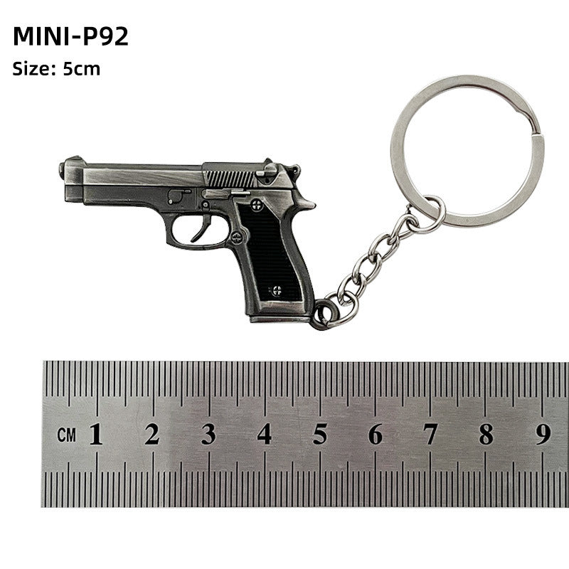 Wholesale Mini Metal Gun Model Keychain P90 S686 Dp-28 Alloy Pendant Small Decorative Toy Office Culture Metal Crafts