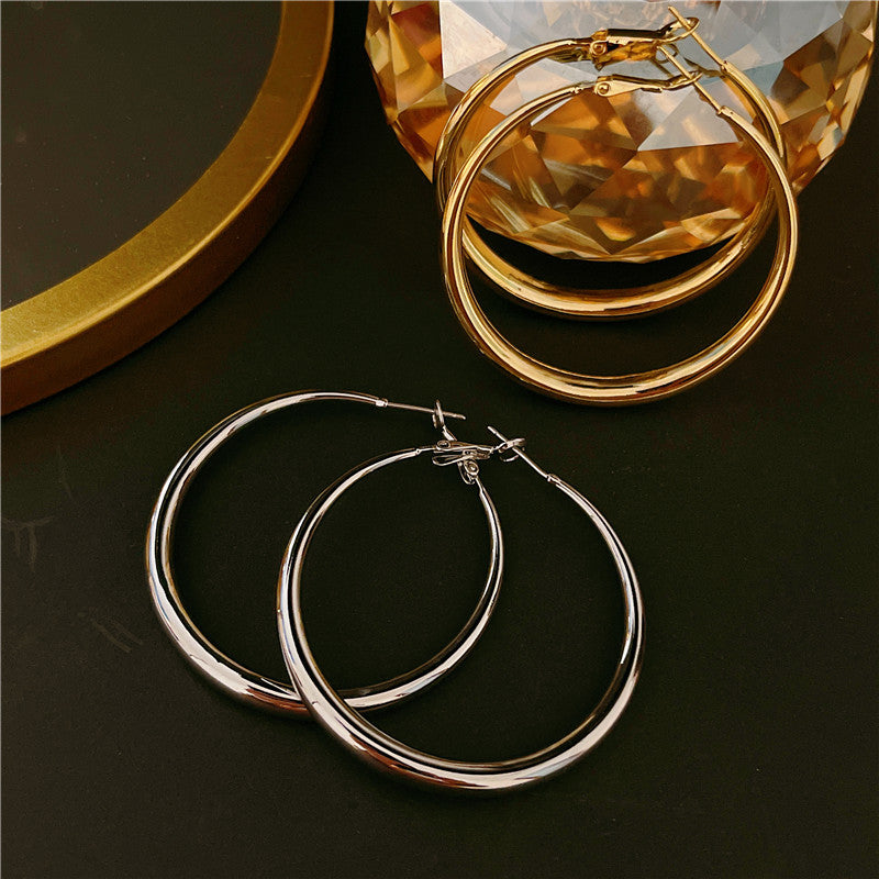 Wholesale Heavy Industry Fashion Plain Hoop Simple Exaggerated Large Metal Earrings