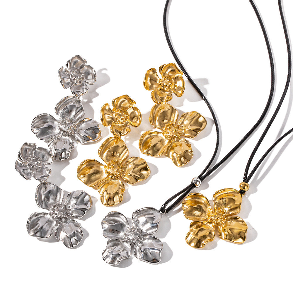 Wholesale Flower Sunflower Stainless Steel Necklaces