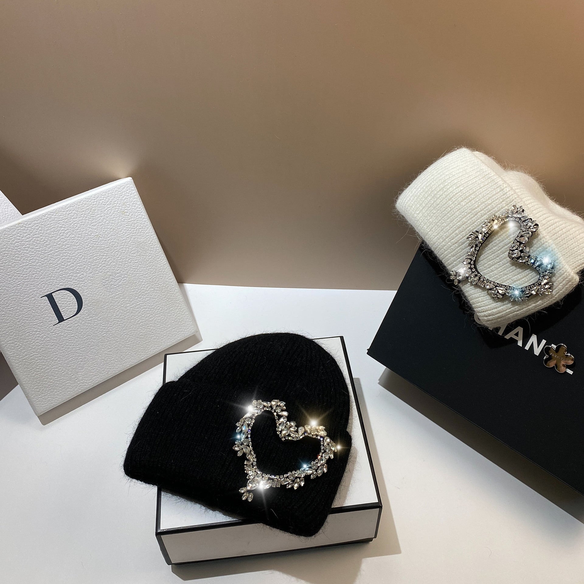 Wholesale Heavy Industry Hand Sewn Rhinestone Heart Rabbit Fur Earmuffs Knitted Hat