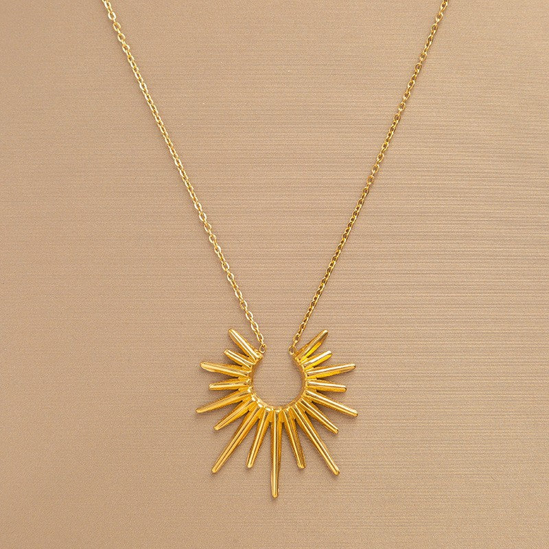 Wholesale  Accessible Luxury Niche Emerald Titanium Steel Necklace Women' s Ins Style