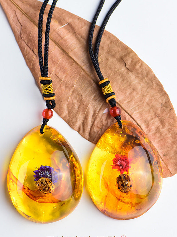 Wholesale True Live Insect Specimen Amber Pendant