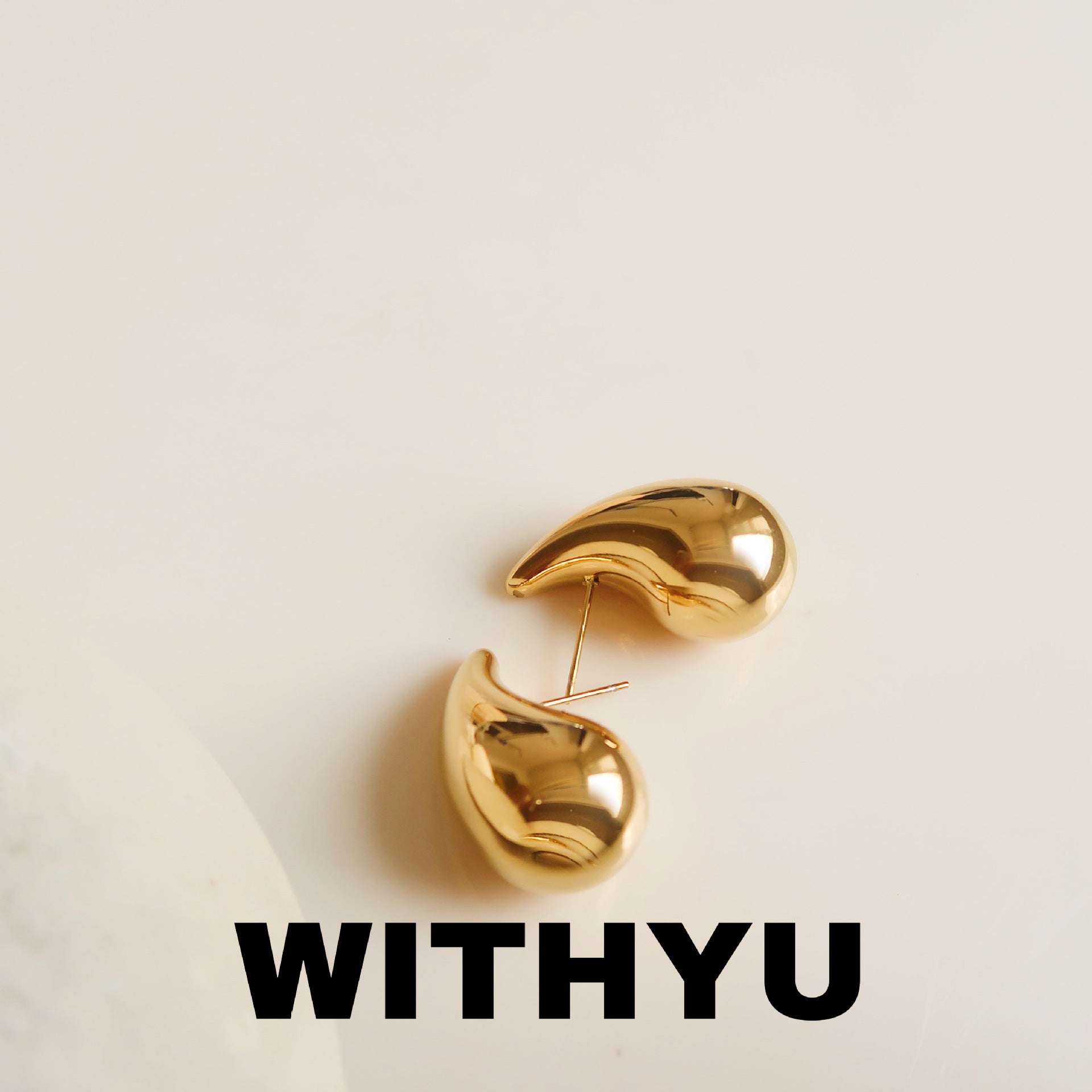 Wholesale 18k Gold Drop Plated Glossy Hollow Earrings