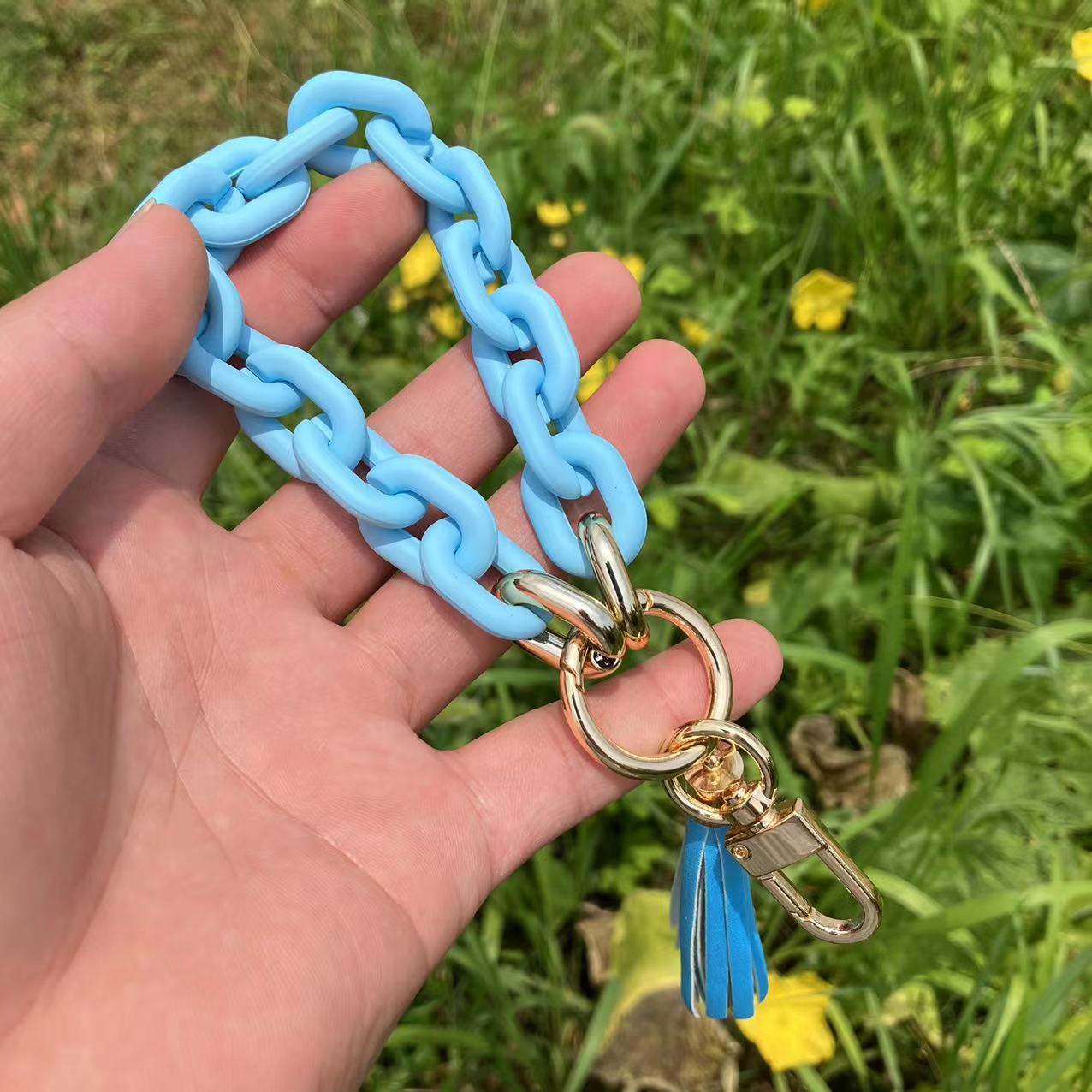 Wholesale Acrylic Colorful Bracelet Keychain