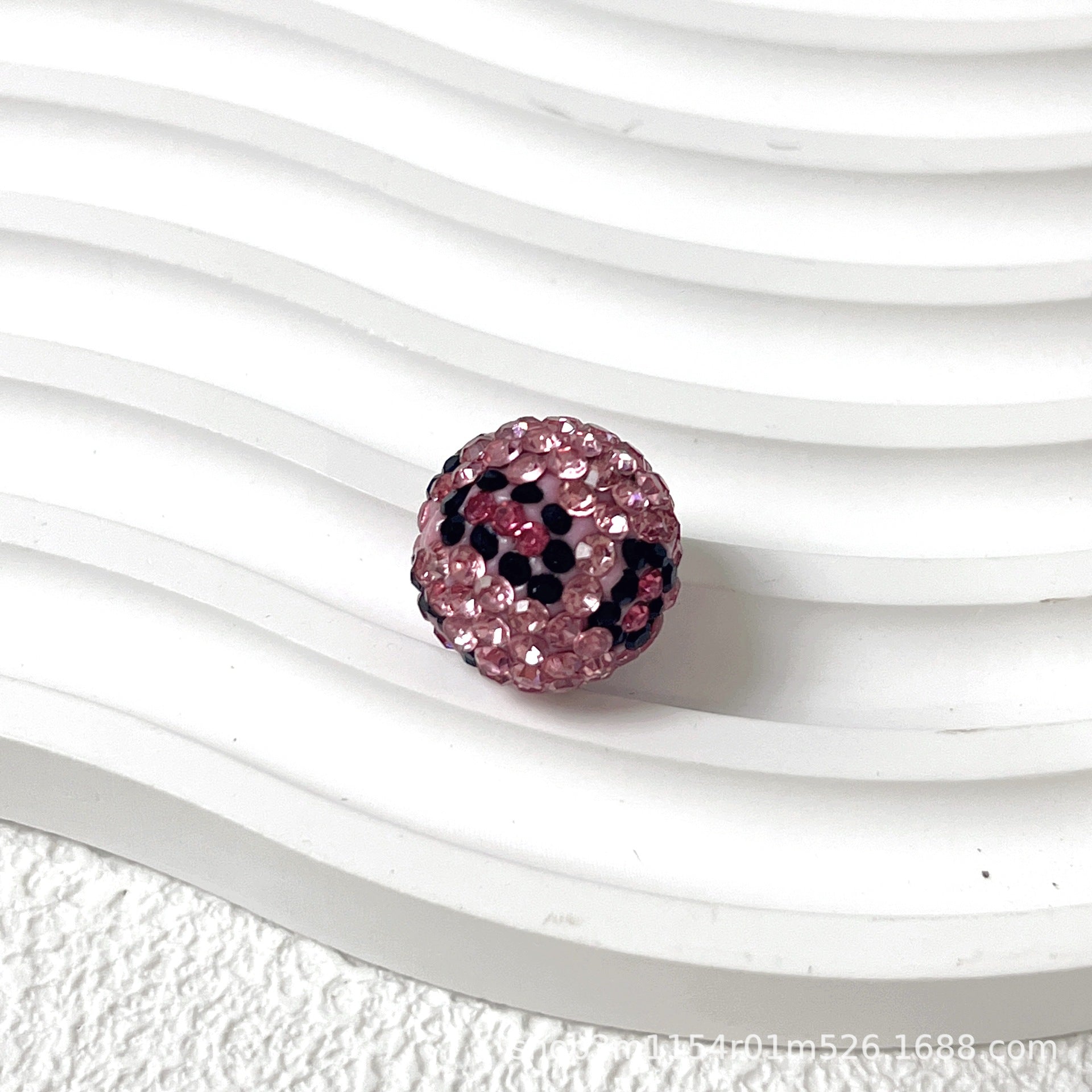 Wholesale  10pcs Leopard patterned clay round diamond beads