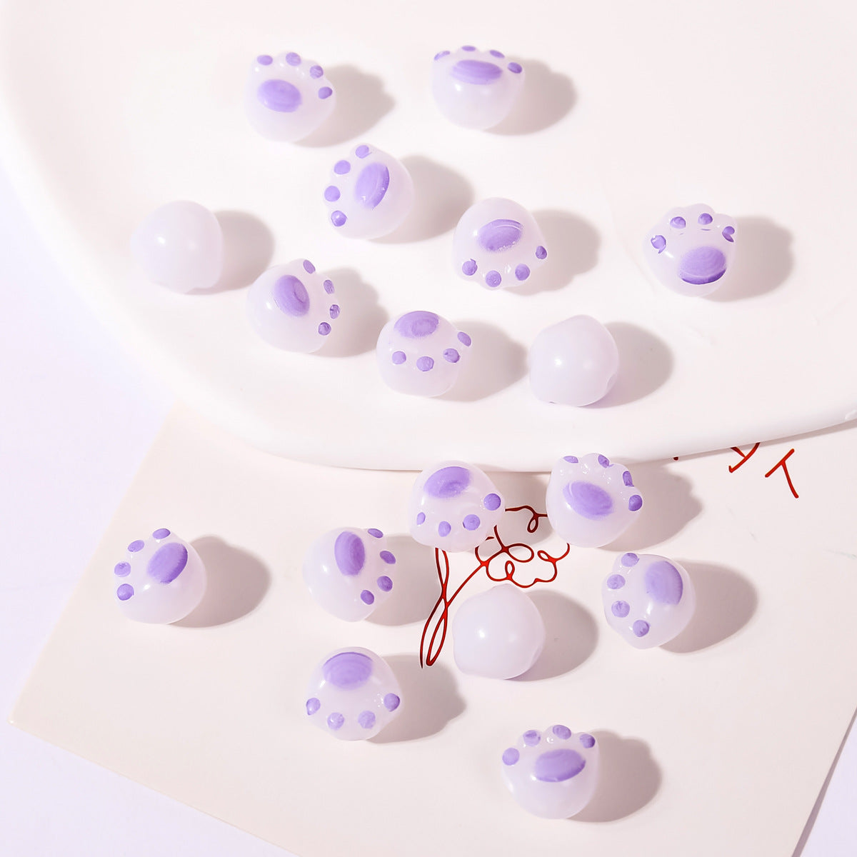 Wholesale 20PCS Cartoon Cute Charcoal Roasted Cat Paw Acrylic Beads