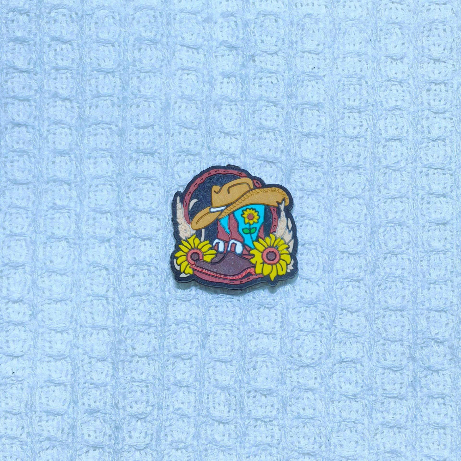 Wholesale Random 100pcs boots a variety of series silicone cartoon beads  Focal Beads